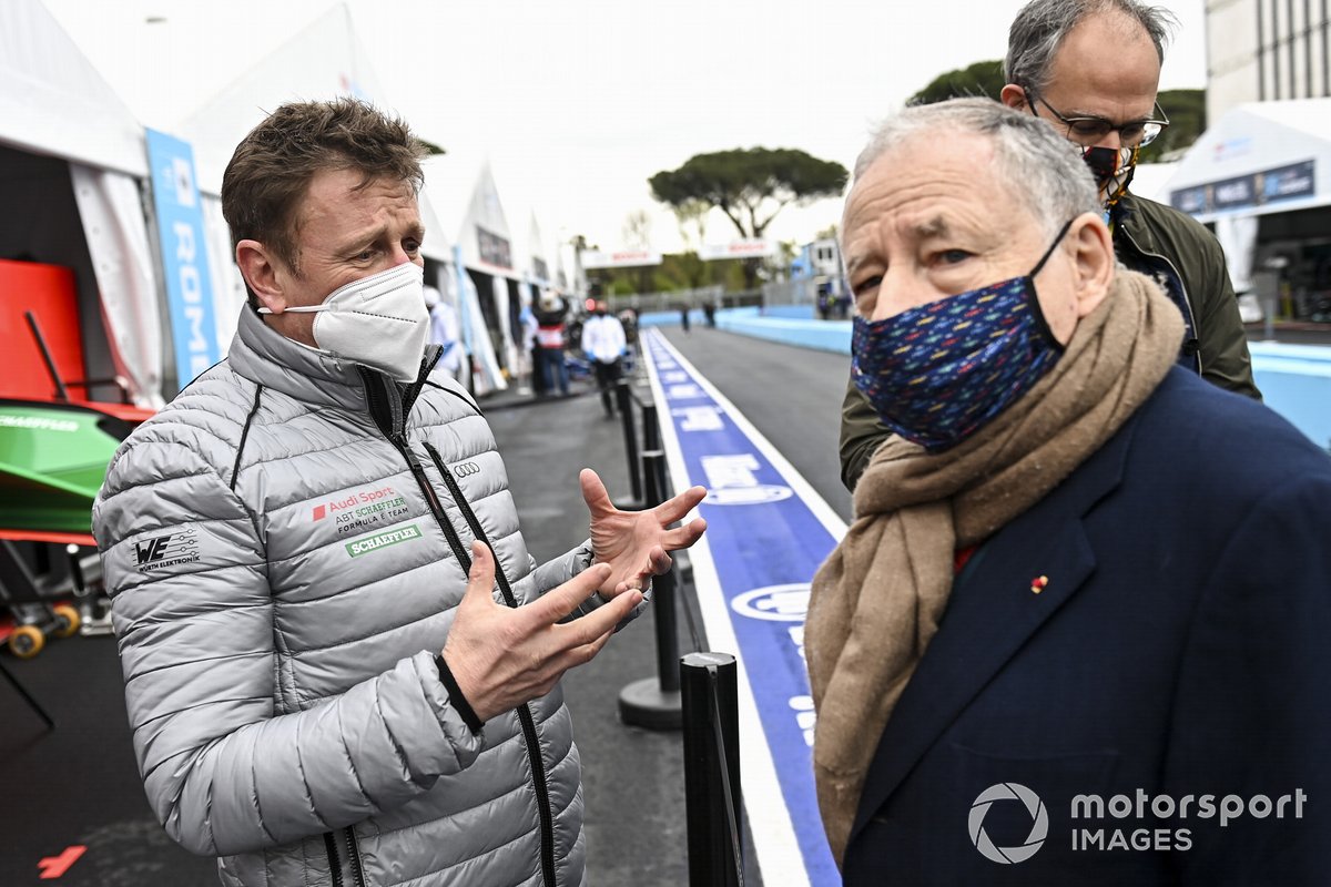 Allan McNish, Team Principal, Audi Sport ABT Schaeffler, con Jean Todt, presidente de la FIA