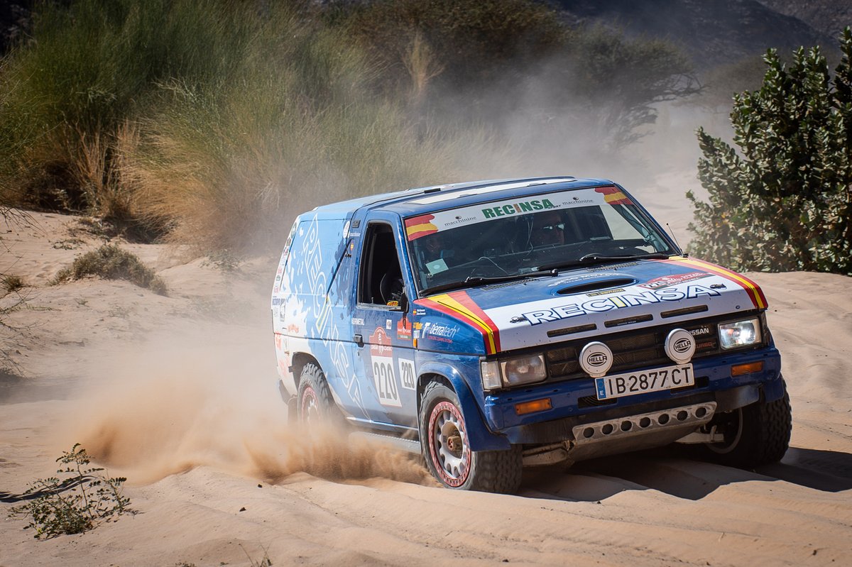 #220 Recinsa Sport Nissan: Francisco J Benavente, Rio Rafael Benavente Del