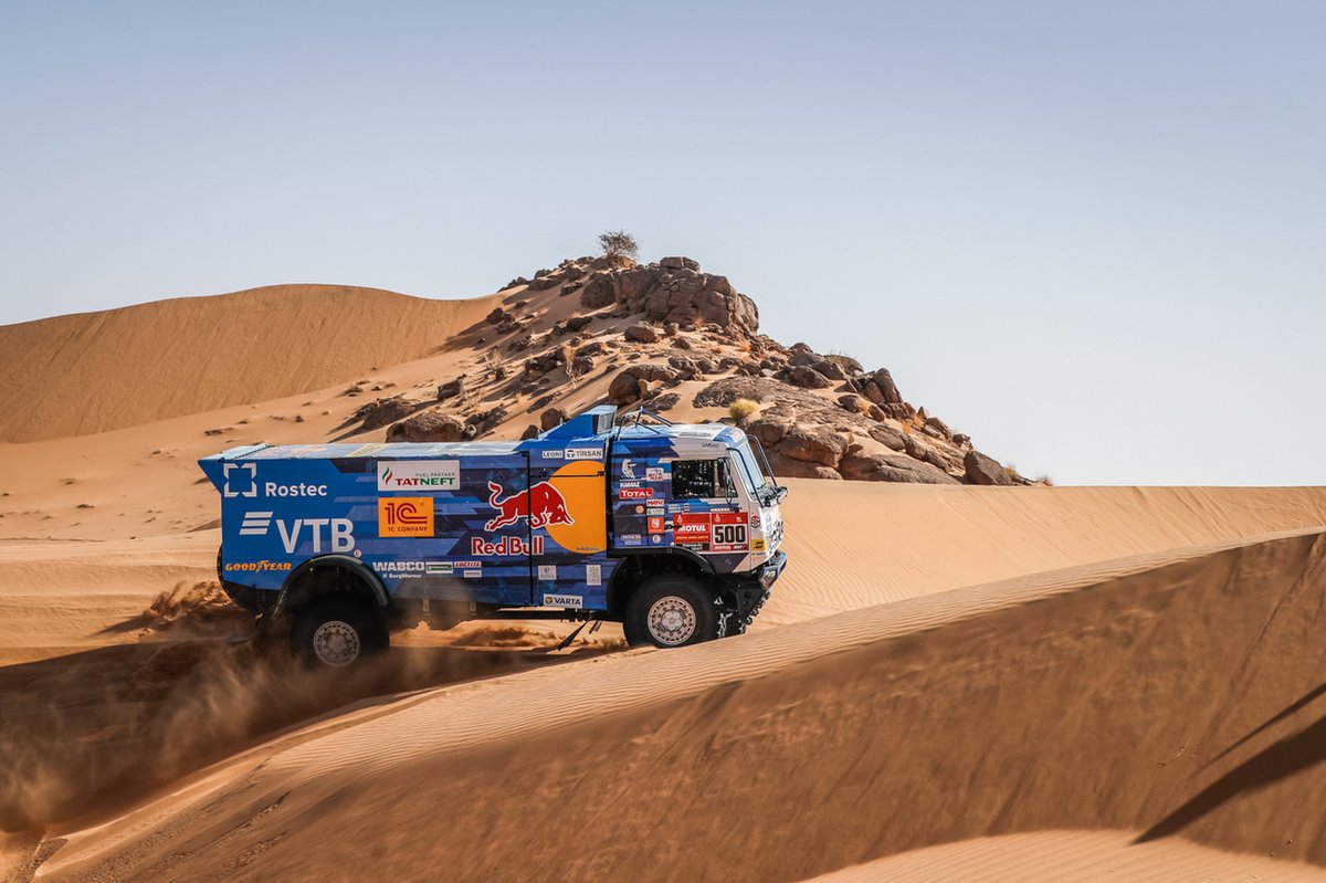 #500 Kamaz - Master: Andrey Karginov, Andrey Mokeev, Igor Leonov