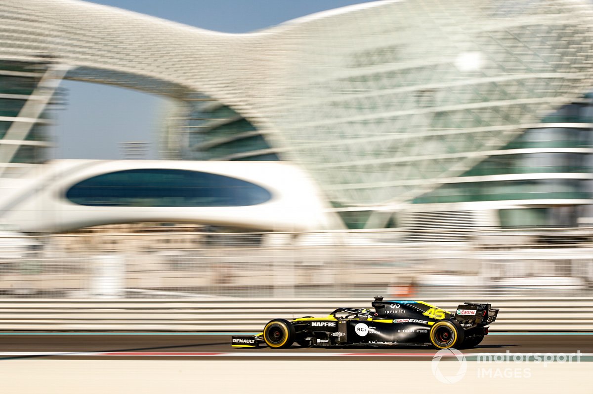 Guanyu Zhou, Renault F1 Team R.S.20