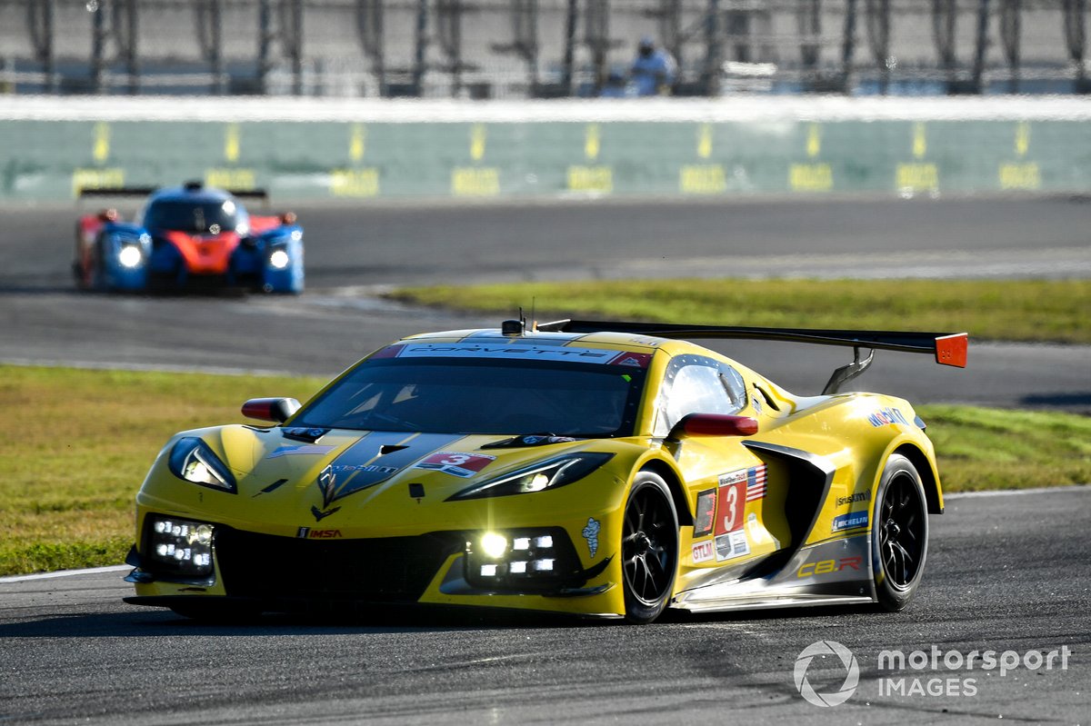 #3 Corvette Racing Corvette C8.R, GTLM: Nicky Catsburg, Jordan Taylor, Antonio Garcia 