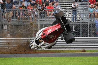 Marcus Ericsson, Sauber C37 crash