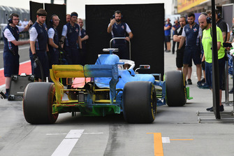 Robert Kubica, Williams FW41 with aero paint over the whole car