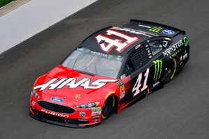 Kurt Busch, Stewart-Haas Racing, Ford Fusion Haas Automation/Monster Energy