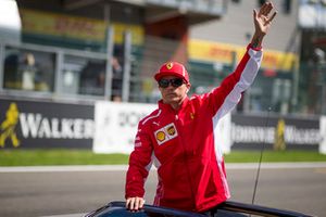 Kimi Raikkonen, Ferrari lors de la parade des pilotes