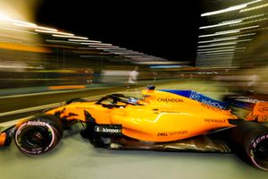 Fernando Alonso, McLaren MCL33, leaves the garage