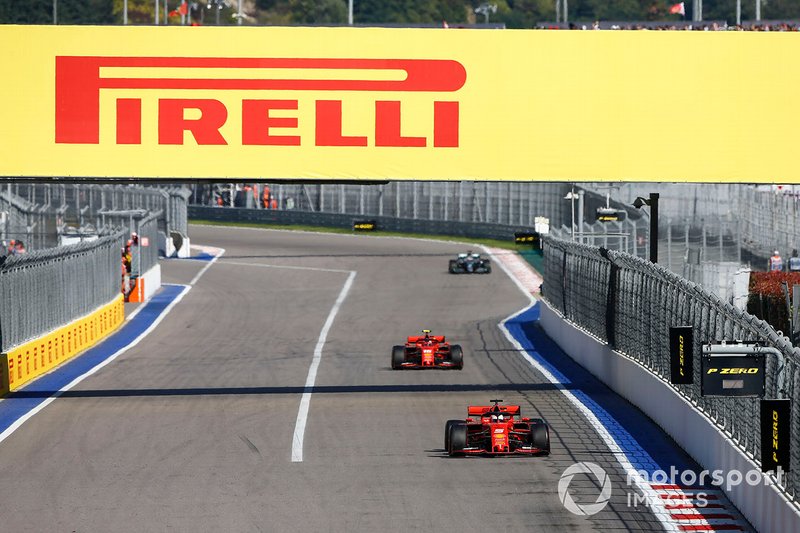 GP da Rússia: Hamilton se aproveita de falhas da Ferrari