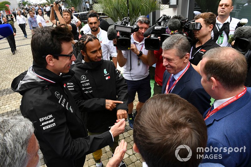 Dmitry Kozak, Deputy Prime Minister of Russian Federation, meets Toto Wolff, Executive Director (Business), Mercedes AMG, and Lewis Hamilton, Mercedes AMG F1