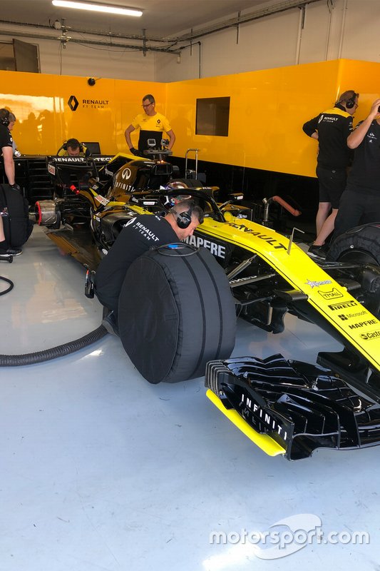 Renault al Test Paul Ricard per il debutto dei pneumatici da 18 pollici