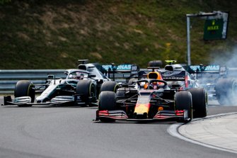 Max Verstappen, Red Bull Racing RB15, Valtteri Bottas, Mercedes AMG W10 en Lewis Hamilton, Mercedes AMG F1 W10