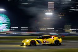 #4 Corvette Racing Chevrolet Corvette C7.R: Oliver Gavin, Tommy Milner, Marcel Fässler