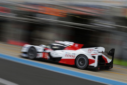 #5 Toyota Racing Toyota TS050 Hybrid: Anthony Davidson, Sébastien Buemi, Kazuki Nakajima