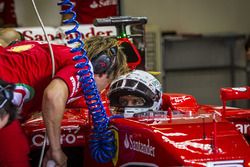 Sebastian Vettel, Ferrari SF15-T testing 2017-spec Pirelli tyres