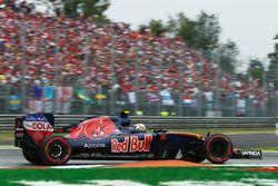 Carlos Sainz Jr., Scuderia Toro Rosso STR11