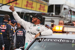 Polesitter Lewis Hamilton, Mercedes AMG F1 Team