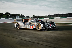 #1 Porsche Team Porsche 919 Hybrid: Timo Bernhard, Mark Webber, Brendon Hartley
