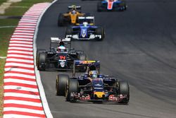 Carlos Sainz Jr., Scuderia Toro Rosso STR11