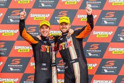 Podium: winners Will Davison, Jonathon Webb, Tekno Autosports Holden