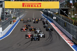 Nico Rosberg, Mercedes AMG F1 Team W07 leads Kimi Raikkonen, Ferrari SF16-H and Valtteri Bottas, Williams FW38