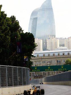 Kevin Magnussen, Renault Sport F1 Team RS16