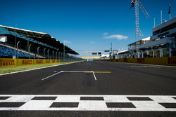 The start / finish straight
