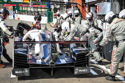 #2 Porsche Team Porsche 919 Hybrid: Romain Dumas, Neel Jani, Marc Lieb