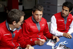 #8 Audi Sport Team Joest Audi R18 e-tron quattro: Lucas di Grassi, Loic Duval, Oliver Jarvis
