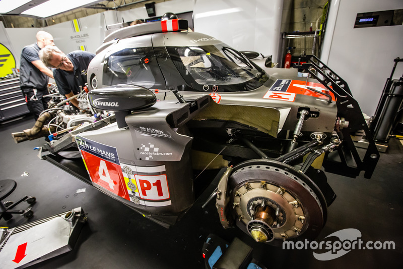 Reparaturarbeiten: #4 ByKolles Racing CLM P1/01