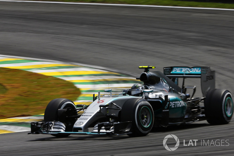 Mercedes W06 Hybrid (2015)
