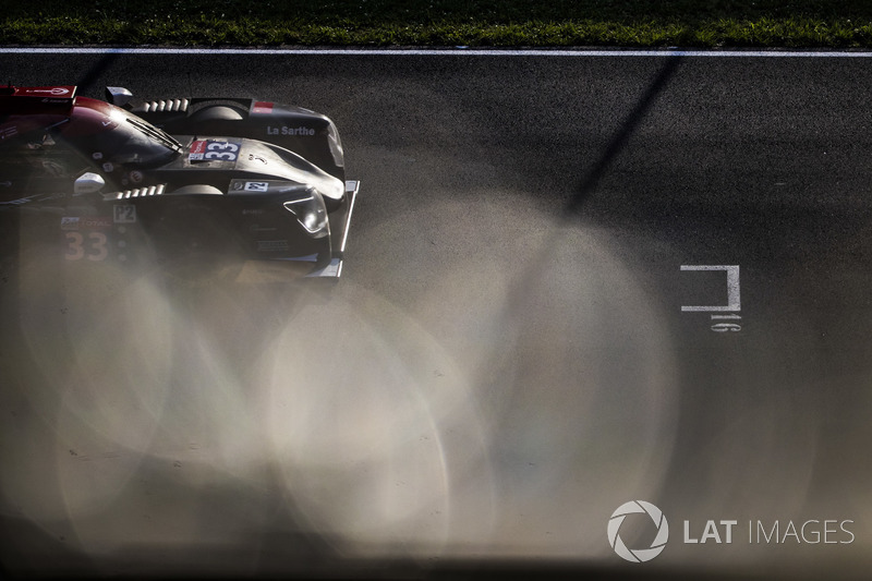 28. Дэвид Чен, Ник Булле, Пьер Николе, Jackie Chan DC Racing, Ligier JSP217 Gibson (№33)