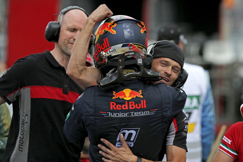 El ganador: Dan Ticktum, Motopark Dallara F317 - Volkswagen