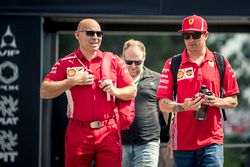 Kimi Raikkonen, Ferrari, con il suo preparatore Mark Arnall