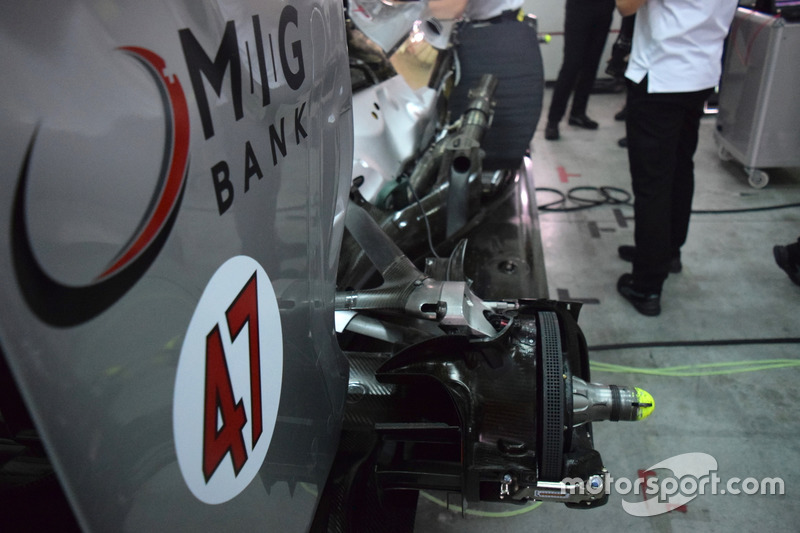 Задние тормоза Mercedes W04