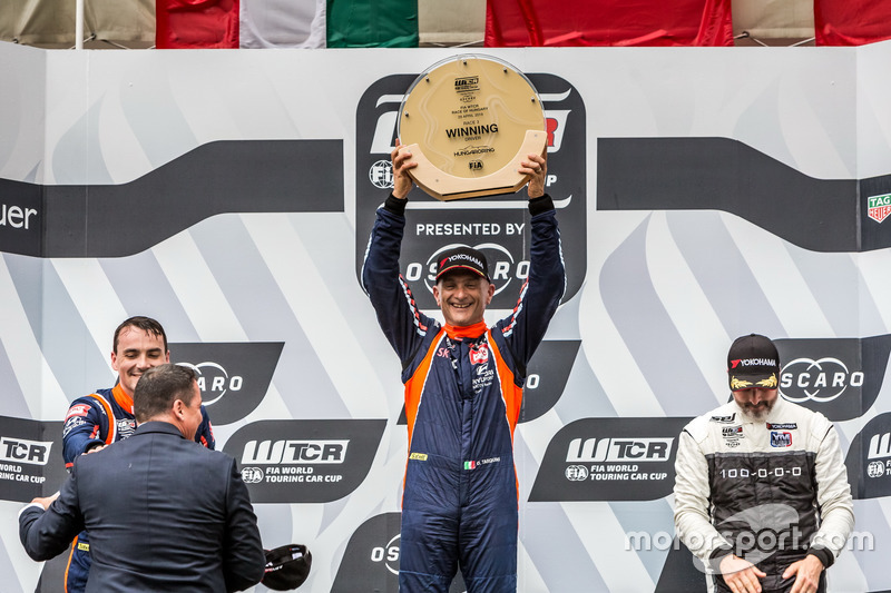 Podio: Gabriele Tarquini, BRC Racing Team Hyundai i30 N TCR