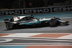 Lewis Hamilton, Mercedes-Benz F1 W08