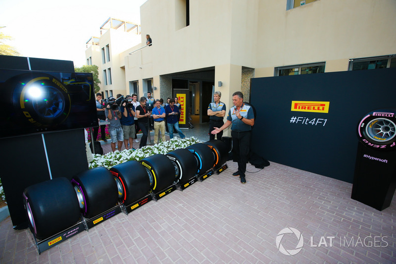 Mario Isola, Pirelli Spor Direktörü