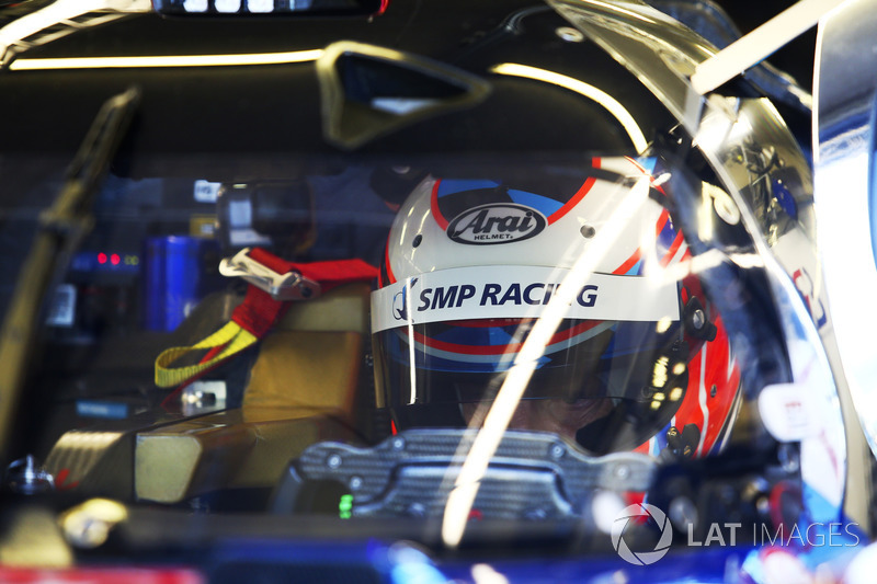 #11 SMP Racing BR Engineering BR1: Jenson Button