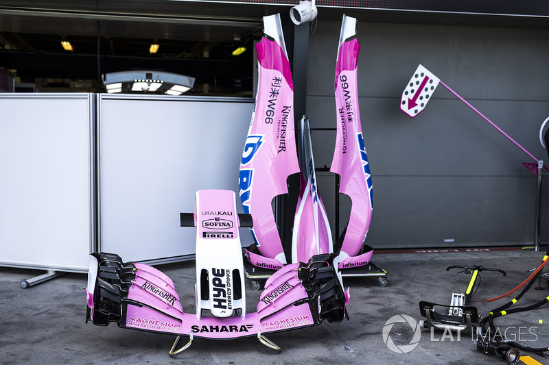 Переднее крыло и элементы кузова Force India VJM11