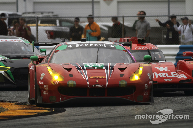 #64 Scuderia Corsa Ferrari 488 GT3: Bill Sweedler, Townsend Bell, Frank Montecalvo, Sam Bird