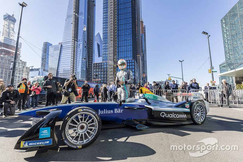 Nelson Piquet Jr., Jaguar Racing