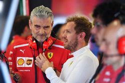 Sebastian Vettel, Ferrari y Maurizio Arrivabene Ferrari Director