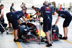 Daniel Ricciardo, Red Bull Racing, pit stop