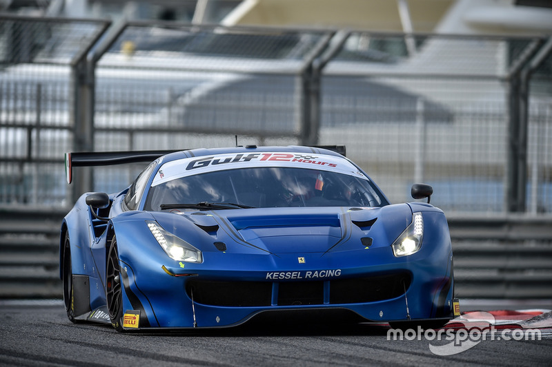 #77 Kessel Racing Ferrari 488 GT3: Claudio Schiavoni, Andrea Piccini, Sergio Pianezzola