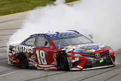 1. Kyle Busch, Joe Gibbs Racing, Toyota Camry Skittles Red White & Blue