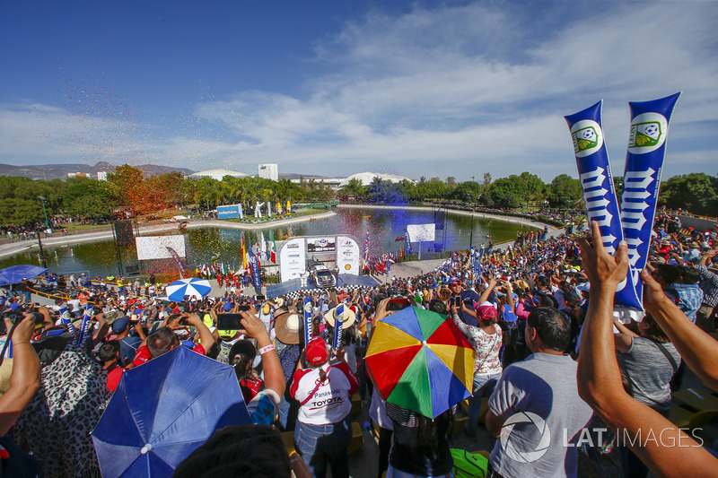 I vincitori Sébastien Ogier, Julien Ingrassia, M-Sport Ford WRT Ford Fiesta WRC