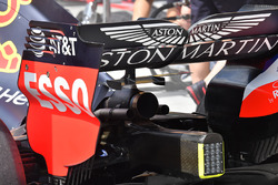 L'aileron arrière et l'échappement de la Red Bull Racing RB14