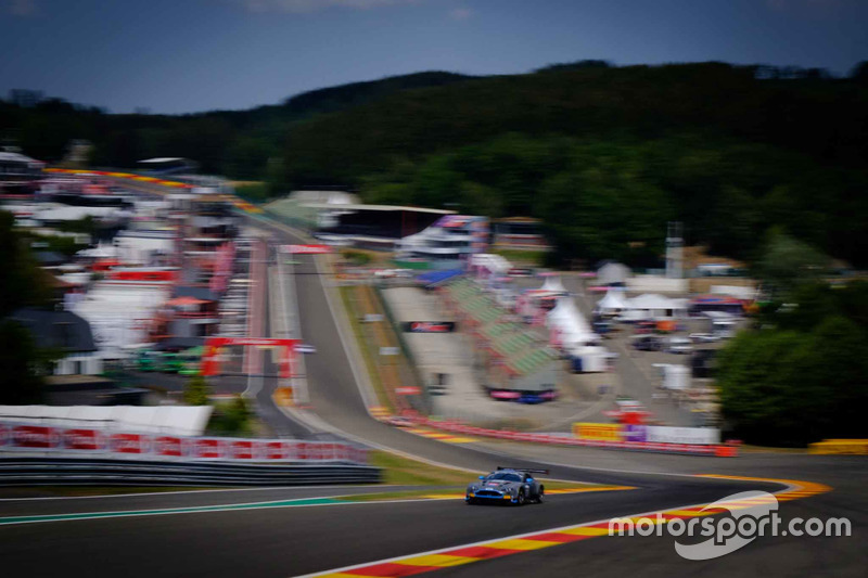 #62 R-Motorsport Aston Martin V12 Vantage: Dominik Baumann, Maxime Martin, Martin Kirchhöfer