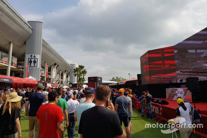 Suasana F1 Fanzone di Barcelona