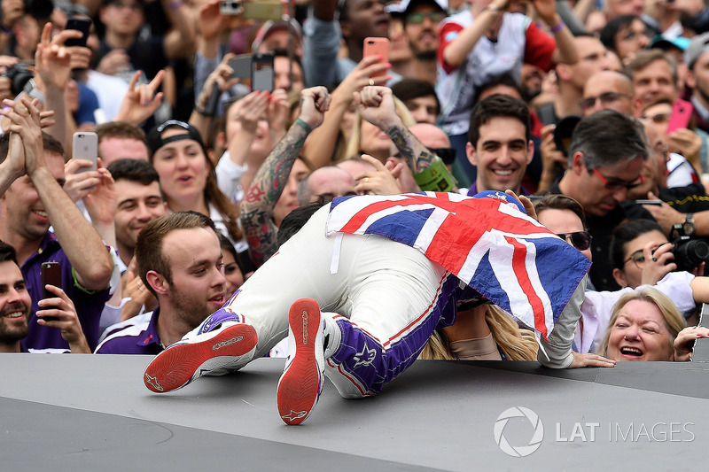 Ganador de la carrera Sam Bird, DS Virgin Racing