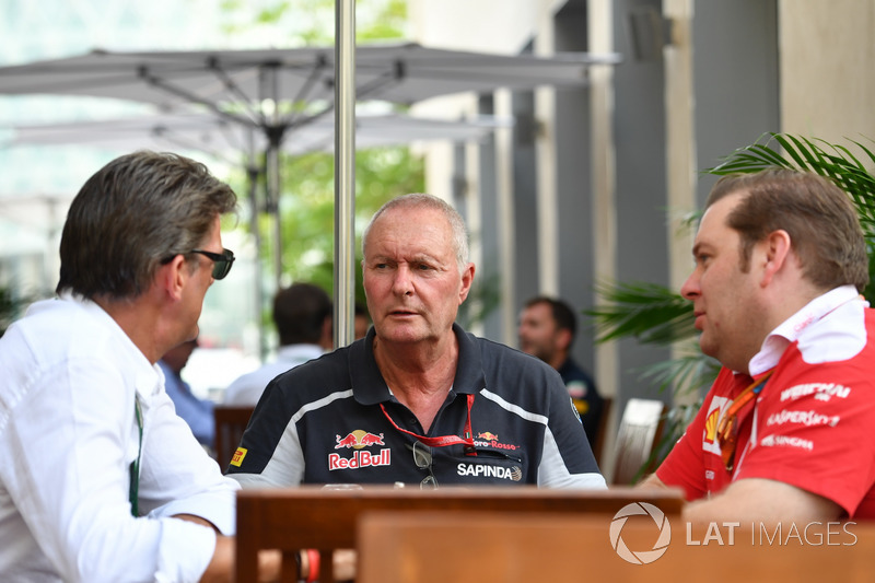 Graeme Lowdon, John Booth, Scuderia Toro Rosso e Dave Greenwood, ingegnere Ferrari